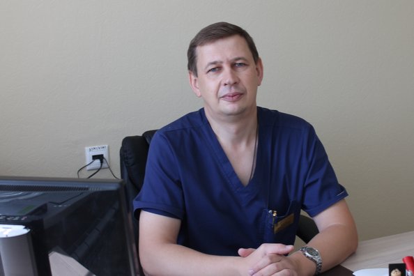 Заведующий отделением Ватутин Сергей Николаевич - Врач анестезиолог-реаниматолог высшей квалификационной категории.